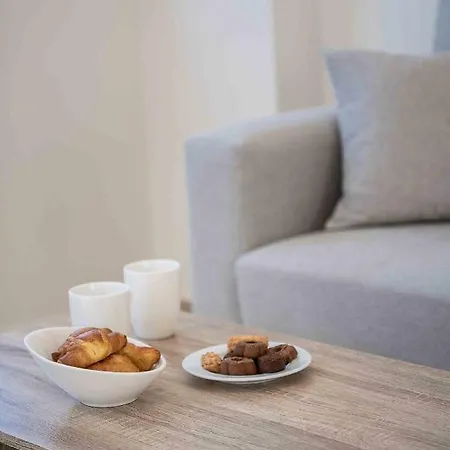 Resitour - Aphrodite Beachfront Apartment