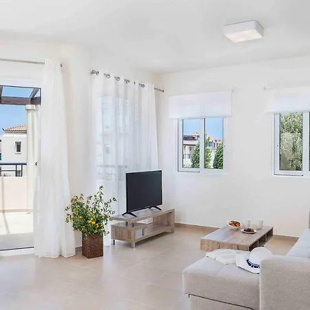 Apartment Resitour - Aphrodite Beachfront Pirgos Psilonerou